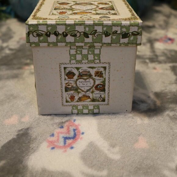 Mostly Memories Candle Box Set - Picture 9 of 9